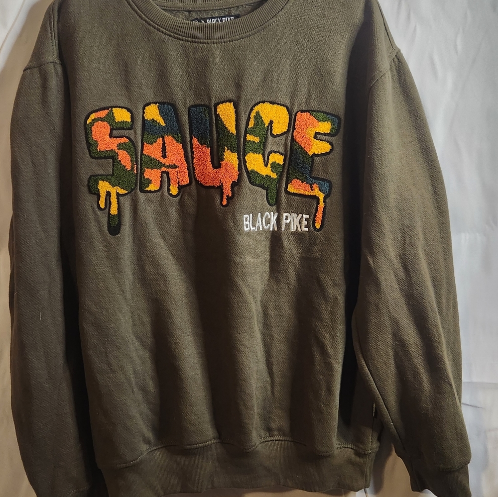 Black Pike sweatshirt size XL